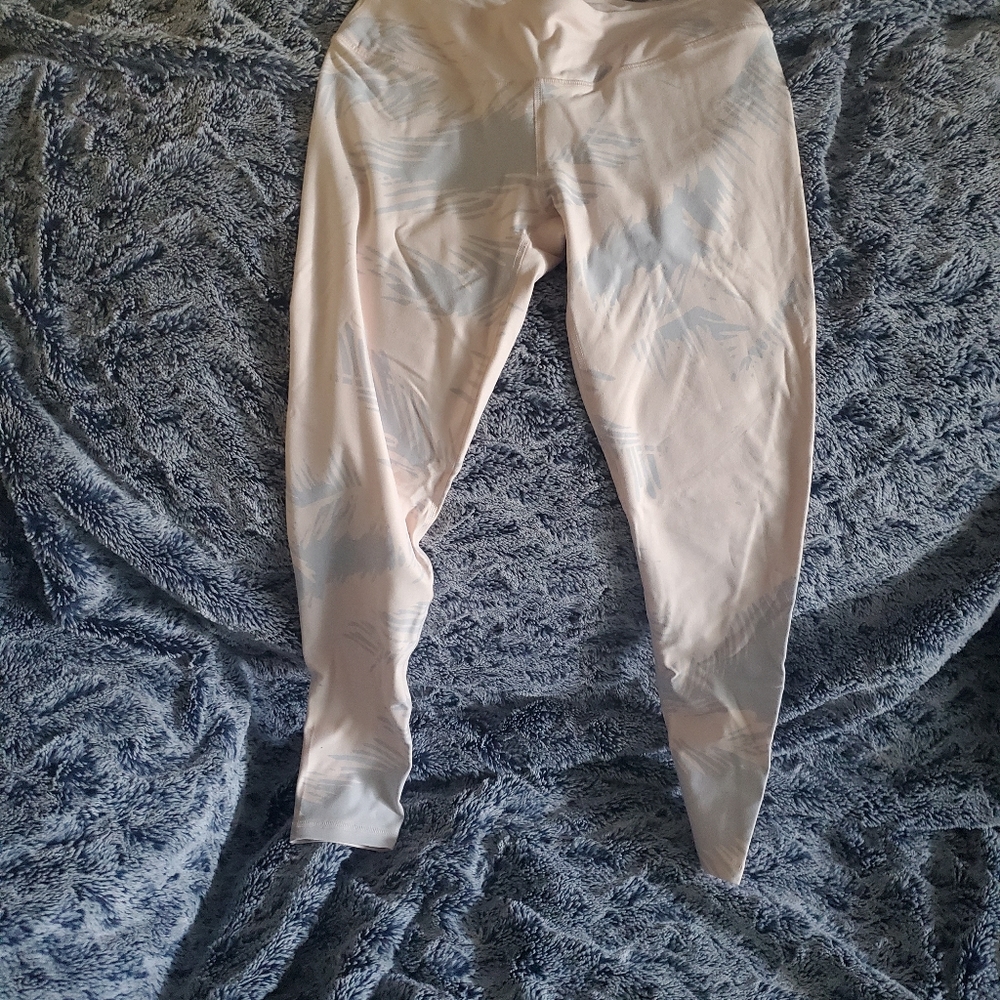 athletic leggings